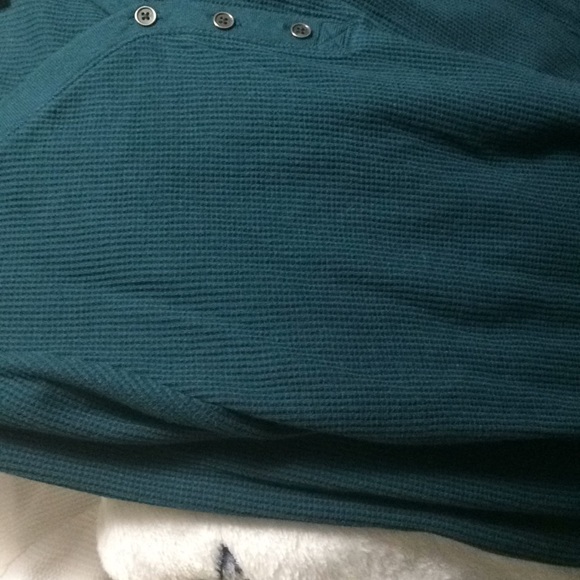 Sweater - Picture 4 of 4